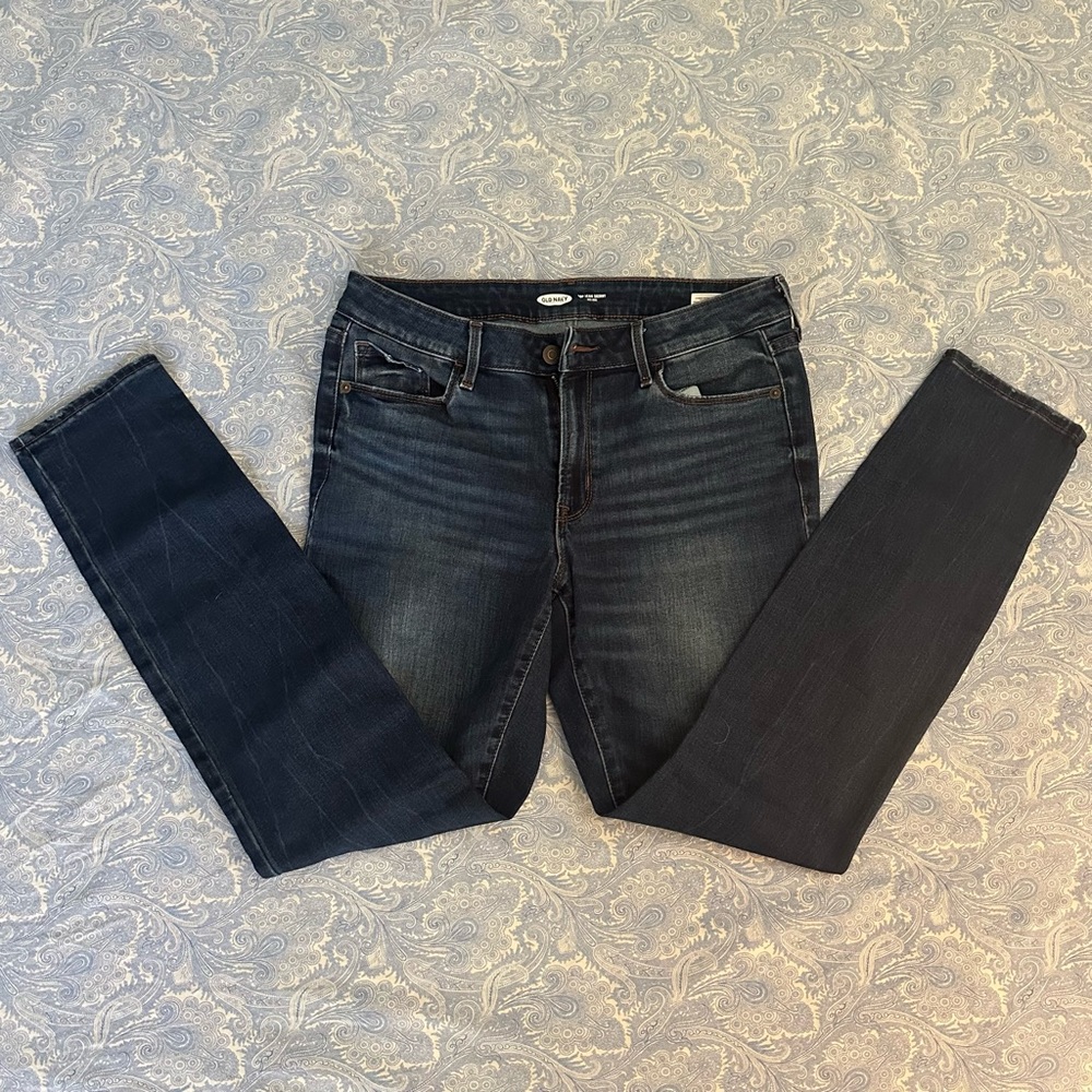 Size 8 mid-rise jeans from the Pop Icon Skinny collection by Old Navy